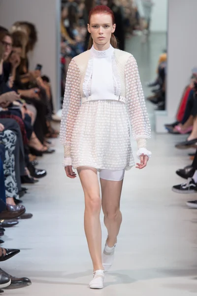 Look 28